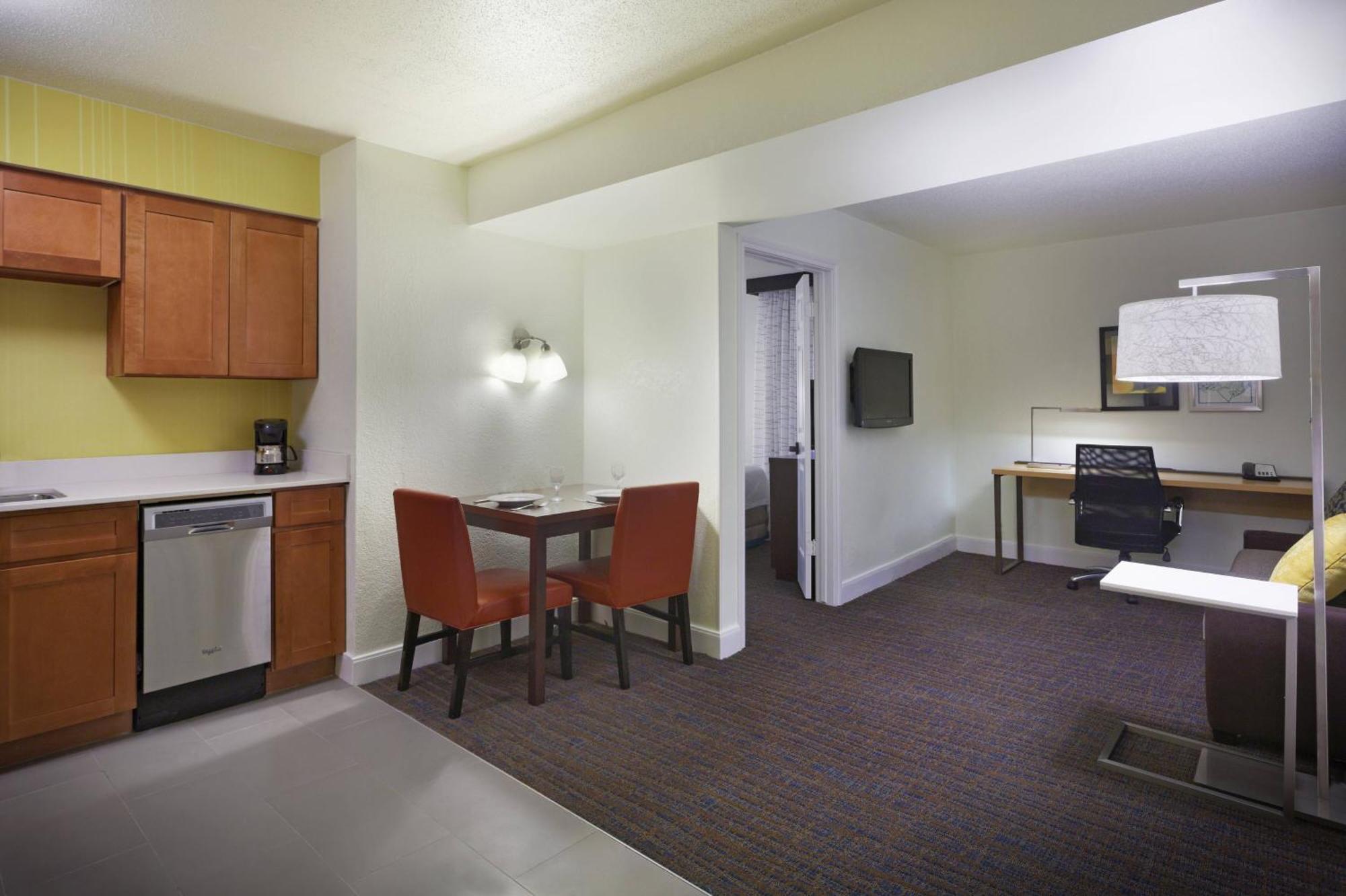 Residence Inn Houston By The Galleria Eksteriør billede